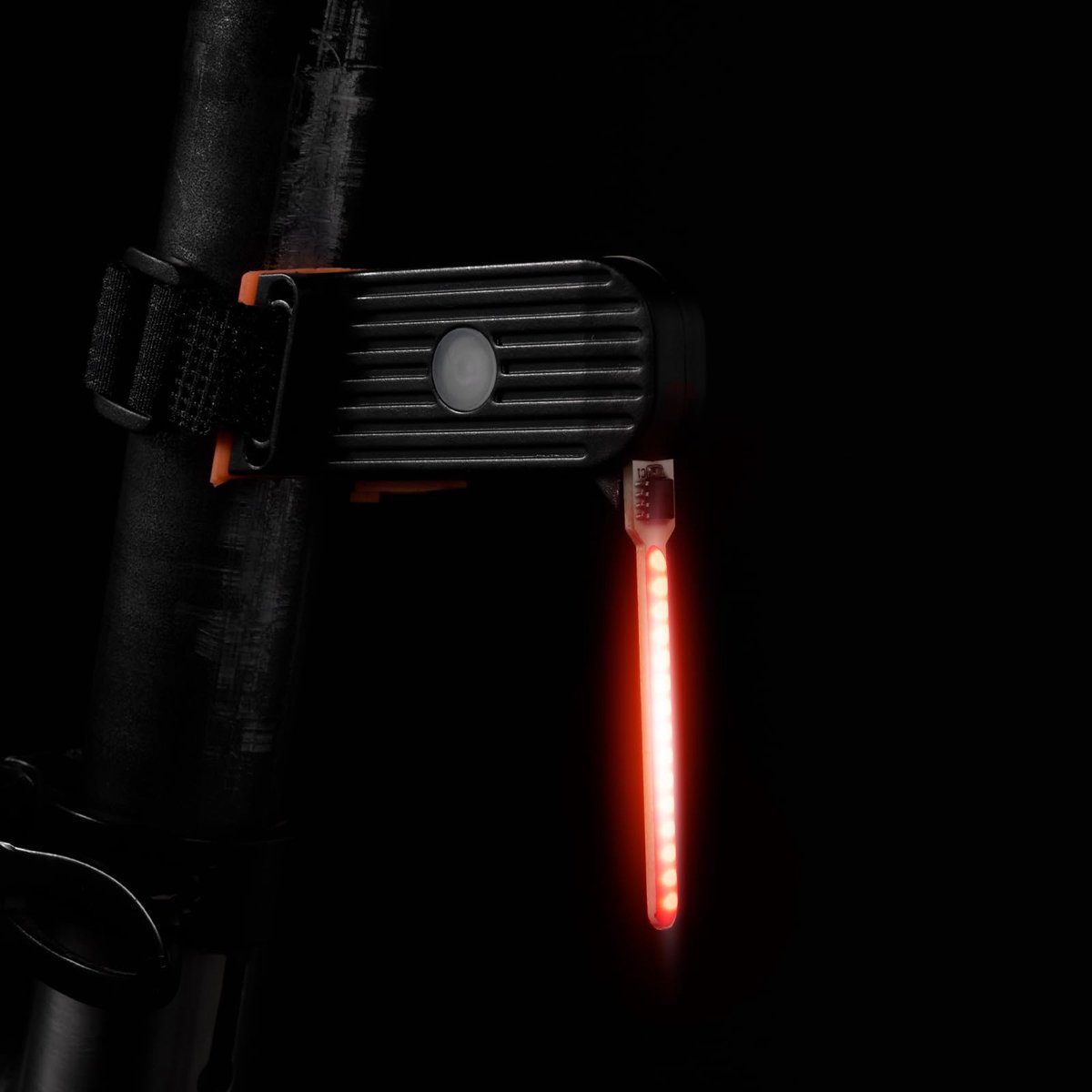 Fietsachterlicht - USB oplaadbaar LED rood 3 lichtstanden waterdicht veiligheidslamp voor fiets nachtelijke buitenritten