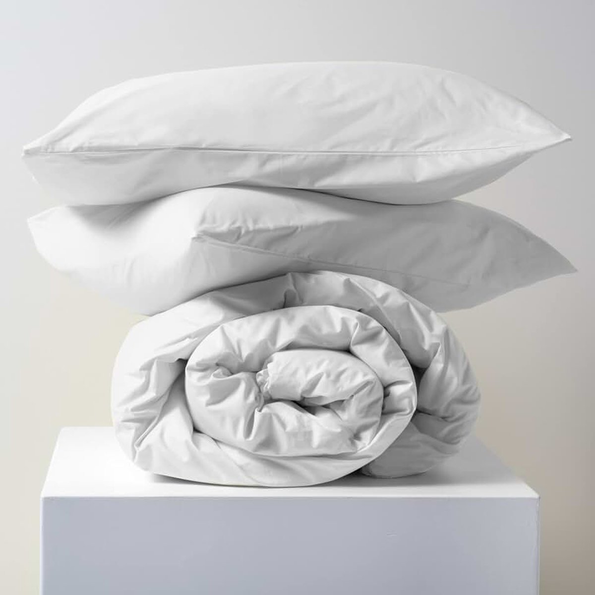 Beddengoedset voor tweepersoonsbed, van hoogwaardig katoen, Made in Italy, dekbedovertrek 250 x 240 cm + 2 kussenslopen 50 x 80 cm, effen, patroon: Tortona, wit