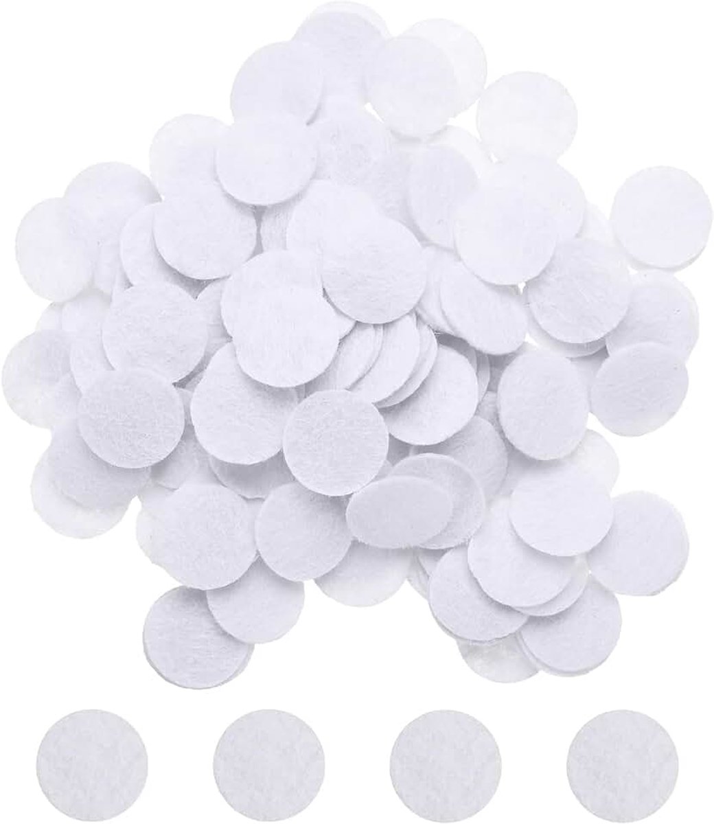500 stuks ronde viltcirkels, 15 mm, 5/8 inch, voorgesneden viltknutselpads, niet-geweven mini-viltstofcirkels voor doe-het-zelf naaiwerk, knutselprojecten, knutselwerk, wit
