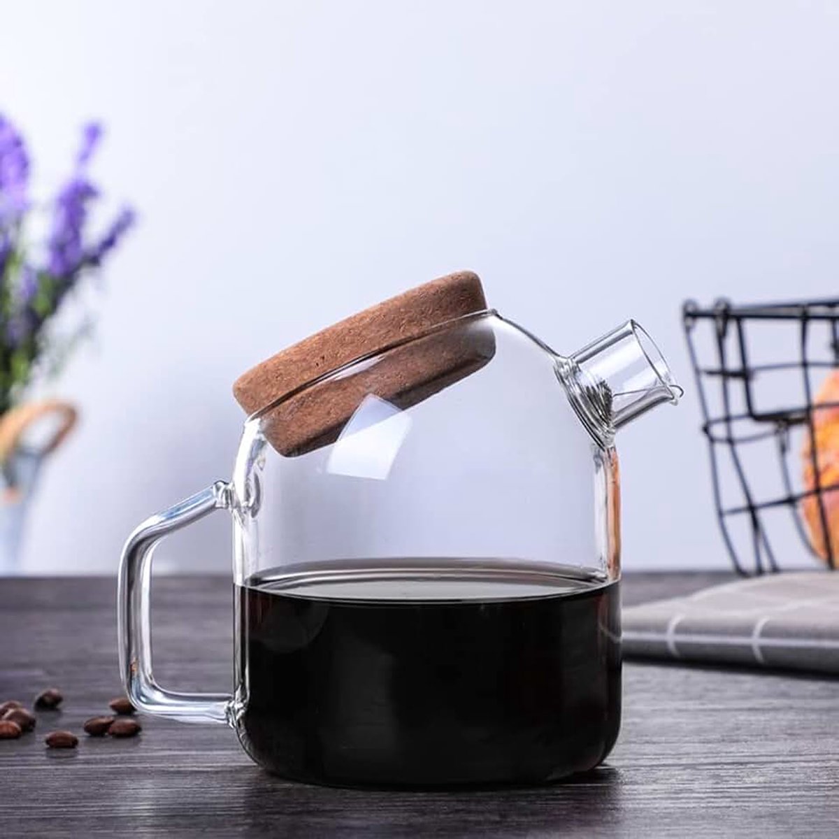 Karaf met kurkdeksel, warm/koudwaterkan, glazen theepot, hittebestendige theepot, glazen kan voor dranken, dikkere en sterkere waterkan, voor sap, water, dranken, ijsthee, wijn, koffie (700 ml)