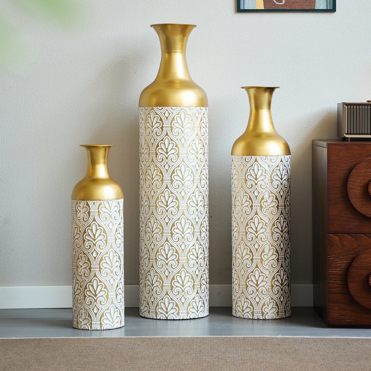 Vaas Set 3 Delig Metalen Vloervazen 50 66 83 Cm Goud Wit Vintage Stijl Voor Woonkamer Hal En Beschermde Buitenruimte