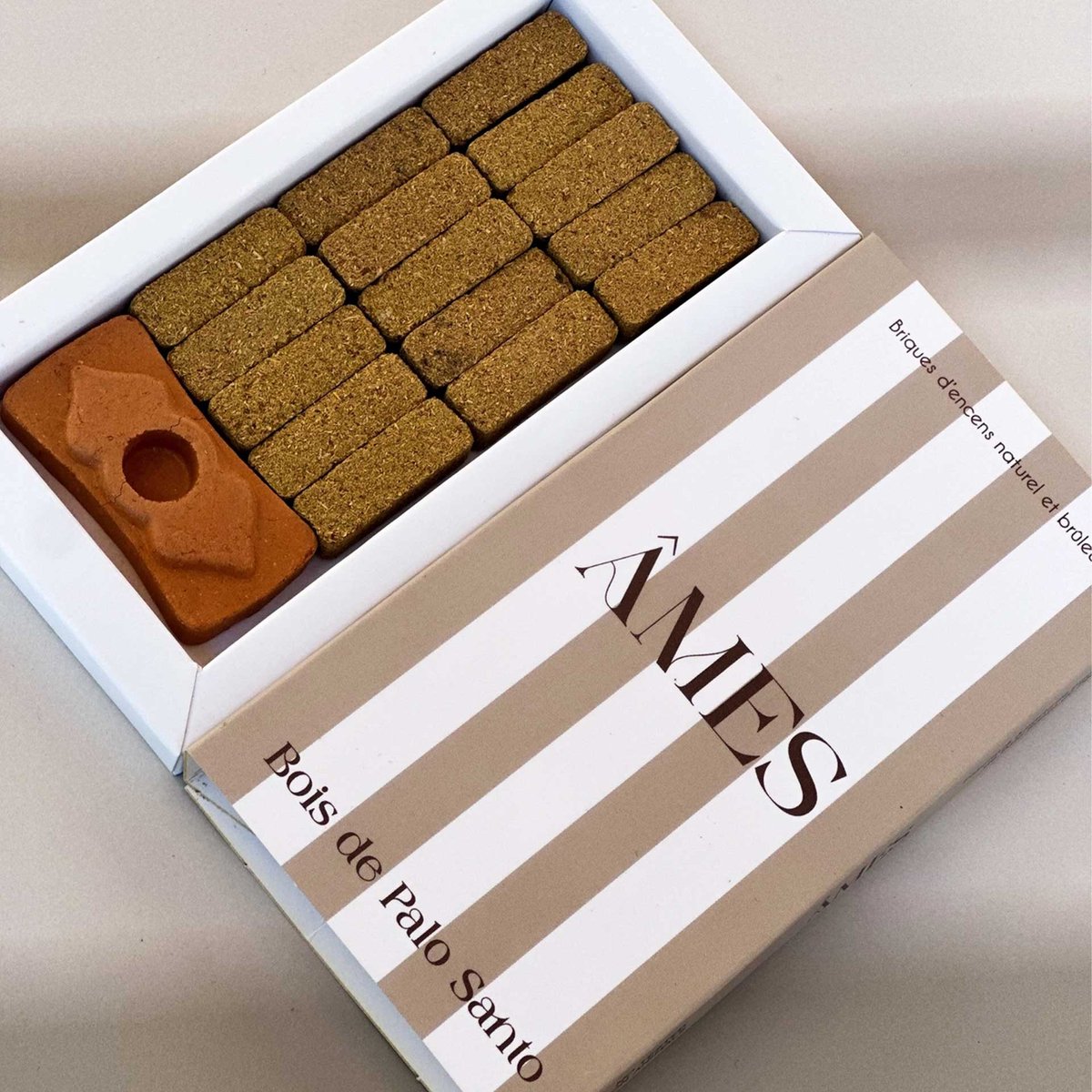 Ames Natuurlijke Wierookblokjes Palo Santo - 100% natuurlijke wierookblokjes van heilig hout - Âmes Wierook met terracotta houder