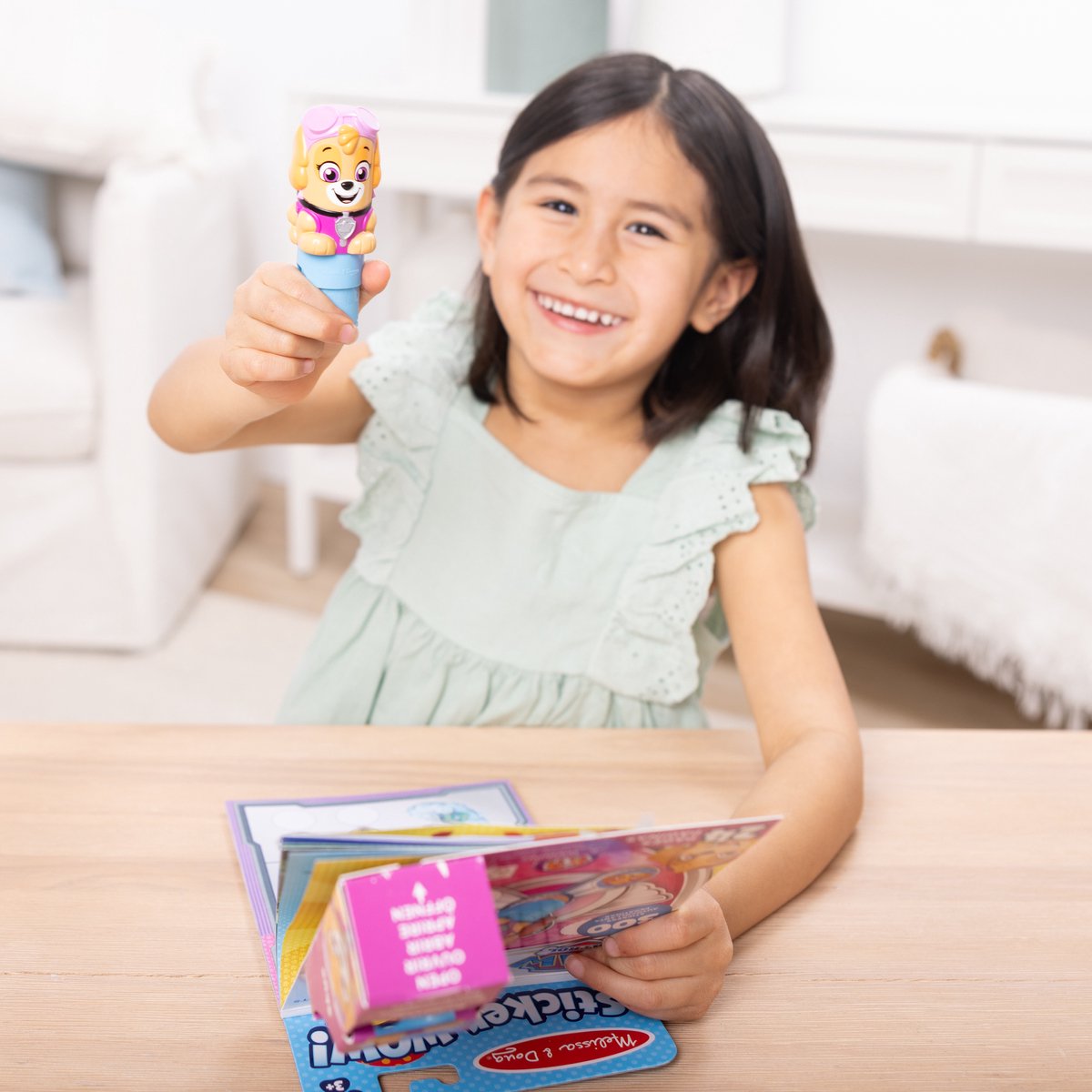 Melissa & Doug – Sticker Wow! - PAW Patrol - Skye — cadeau in Spellen & Speelgoed - foto 2