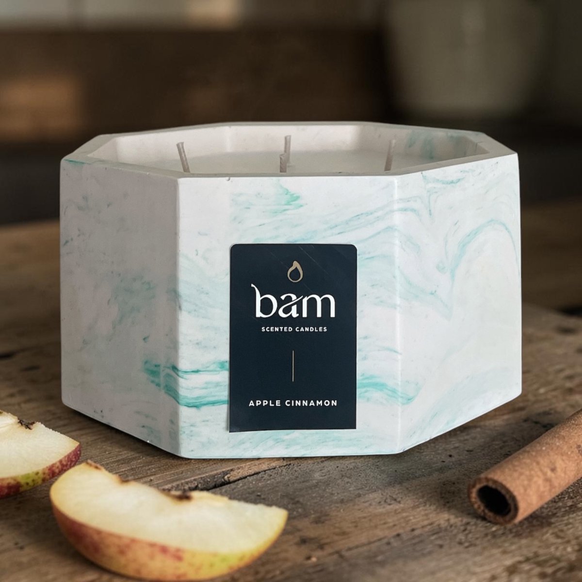 Apple Cinnamon geurkaars – groen gemarmerd 8-hoekig potje met 4 wieken