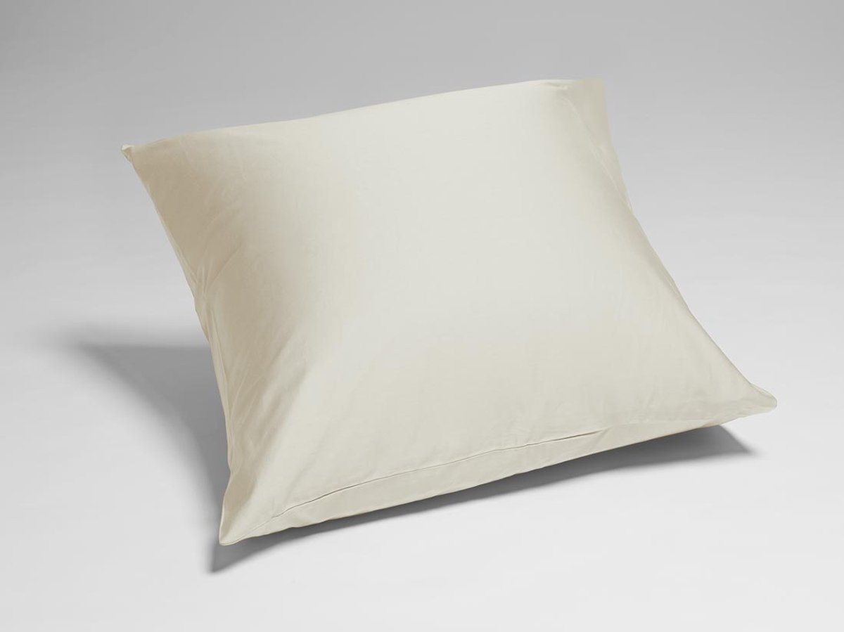 Yumeko kussensloop katoen satijn sandy grijs 65x65 - Bio, eco & fairtrade - 1 stuk