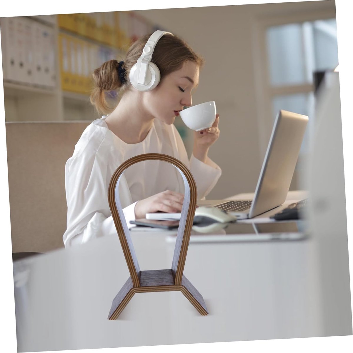 Hoofdtelefoon Standaard - Ophangrek Oortjes - Bureau Organisatie - Massief Hout - 25 x 10 cm - Walnoot — cadeau in Gadgets - foto 4