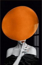 Canvas Schilderij * Dame met enorme Hoed * - Kunst aan je Muur - Modern - zwartwit en oranje - 50 x 75 cm