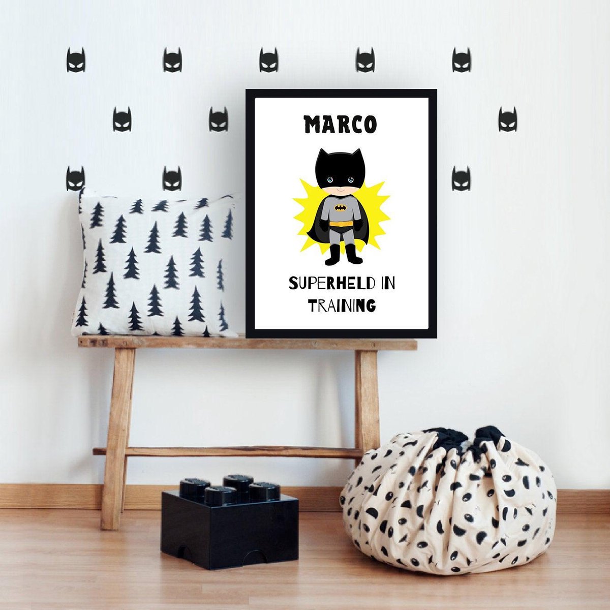 Gepersonaliseerde poster babykamer of kinderkamer, poster met naam van kind, gepersonaliseerd kraamcadeau. Inclusief fotolijst ! 21x30 cm (A4). Superheld in training