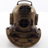 Klein formaat oude helm voor duiker - duikershelm - blik