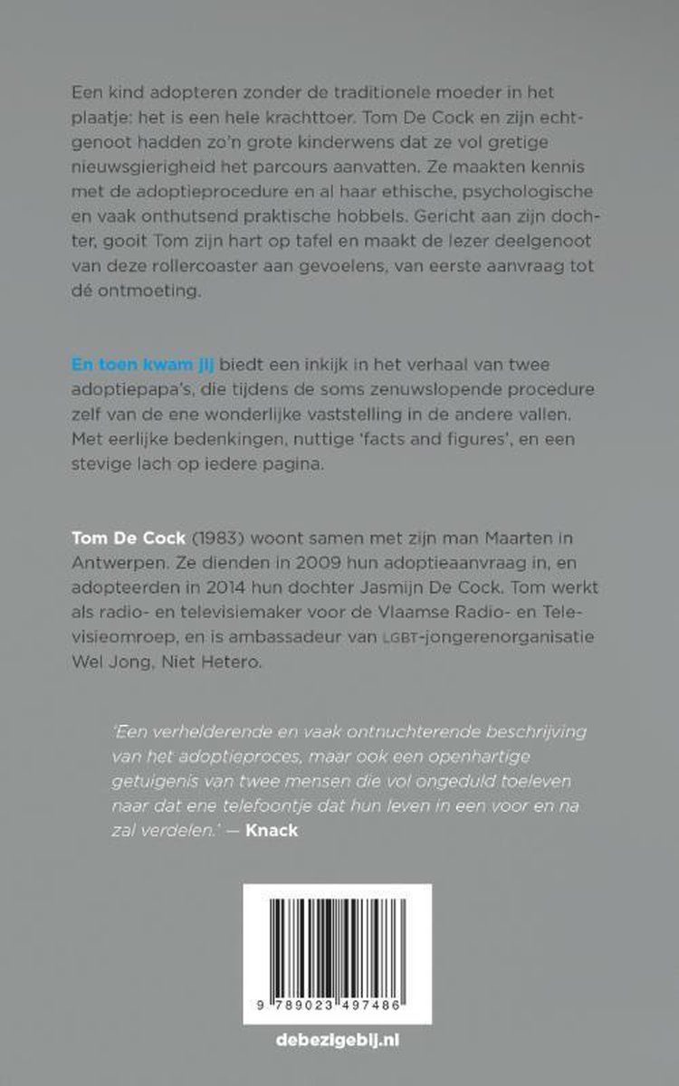 Achterkant van het boek 'En toen kwam jij' met een samenvatting en auteursinformatie.