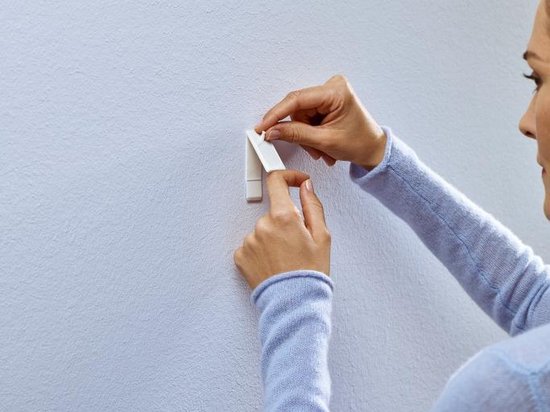 Tesa - 77772 - Clou adhésif pour papier peint et plâtre - jusqu'à 0.5kg - 13mm - transparent - 2 pièces