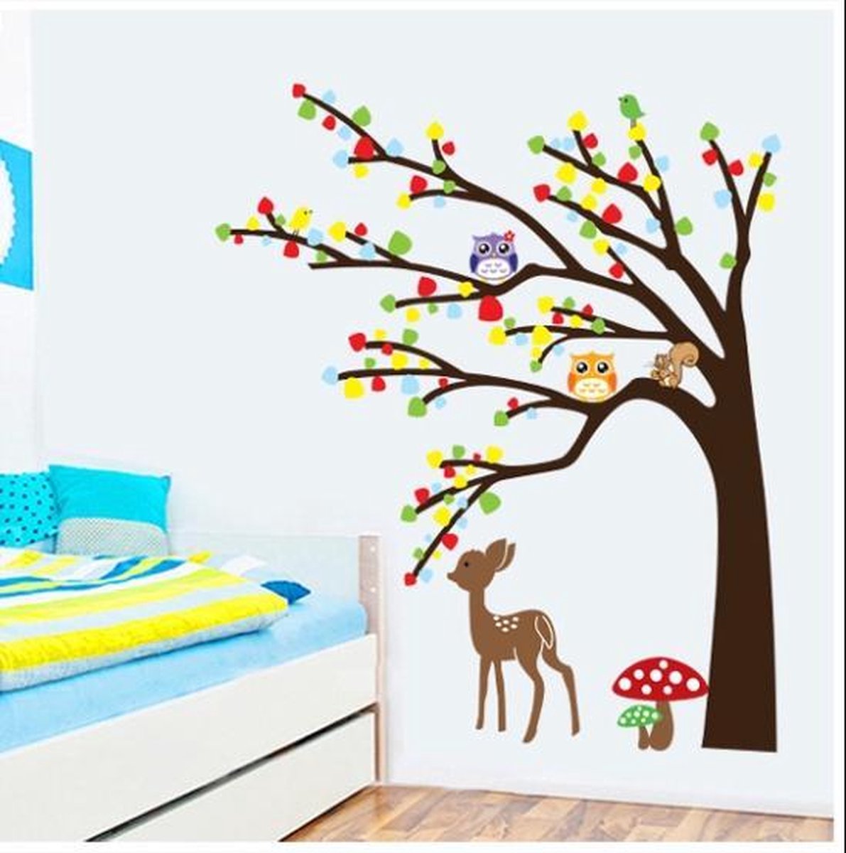 Pinehouse XL muursticker hert bij boom