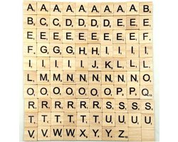 Houten letters - 100 houten blokjes met hoofdletters en cijfers -  1,8cmx2cmx0,5cm... | bol.com