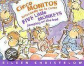Cinco Monitos Brincando En La Cama / Five Little Monkeys Jumping On The Bed
