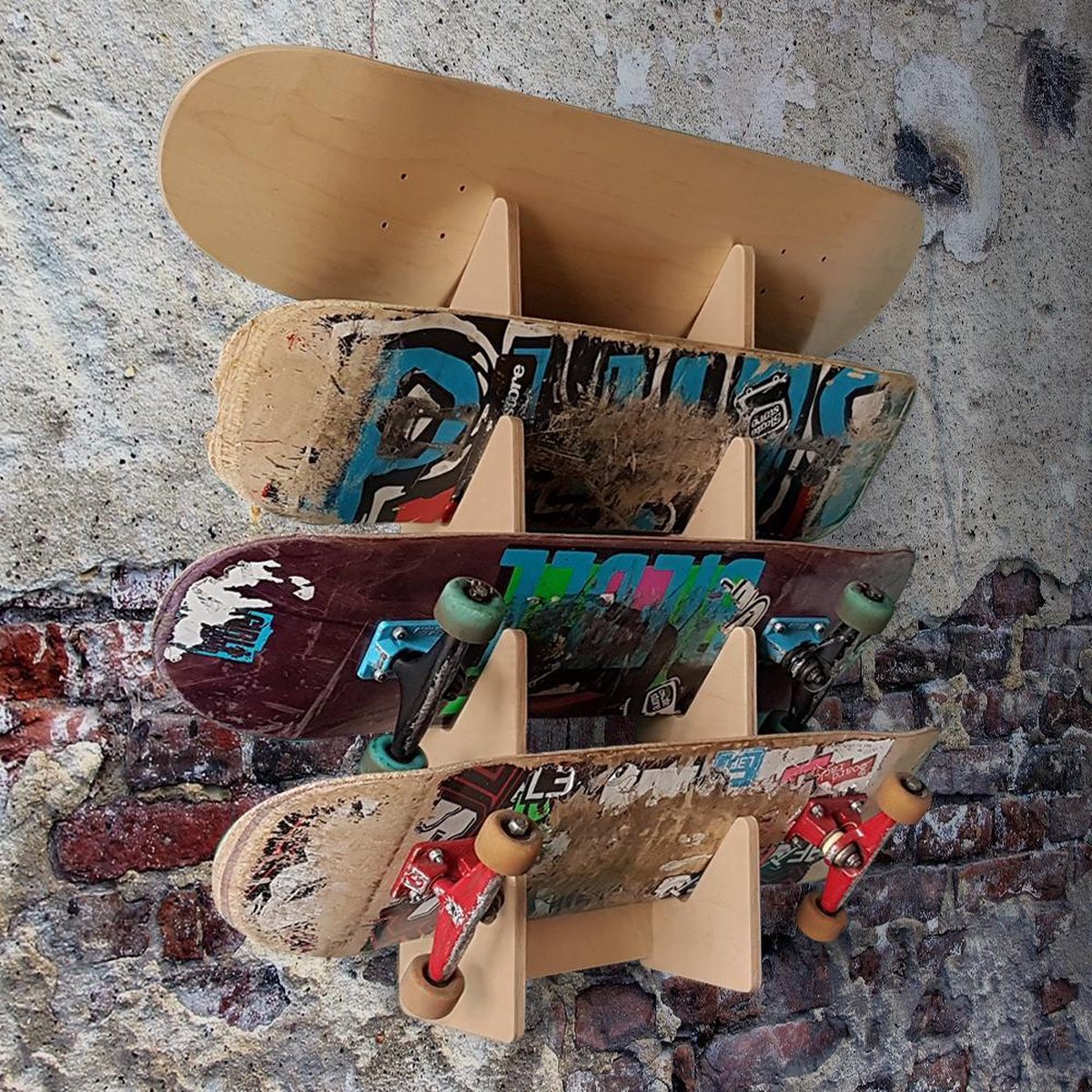 Foto skelet links Store Your Toys - Skateboard accessoires - Skateboard rek - Skateboard  houder -... | bol.com