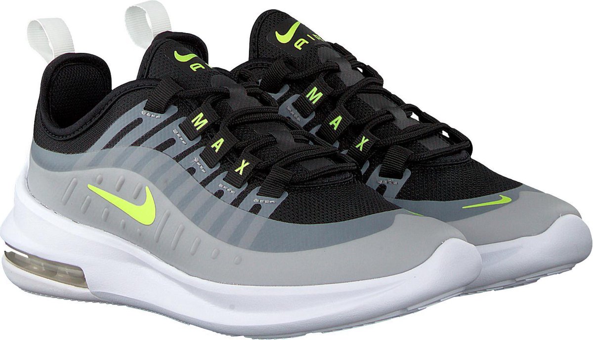 nike air max axis gs