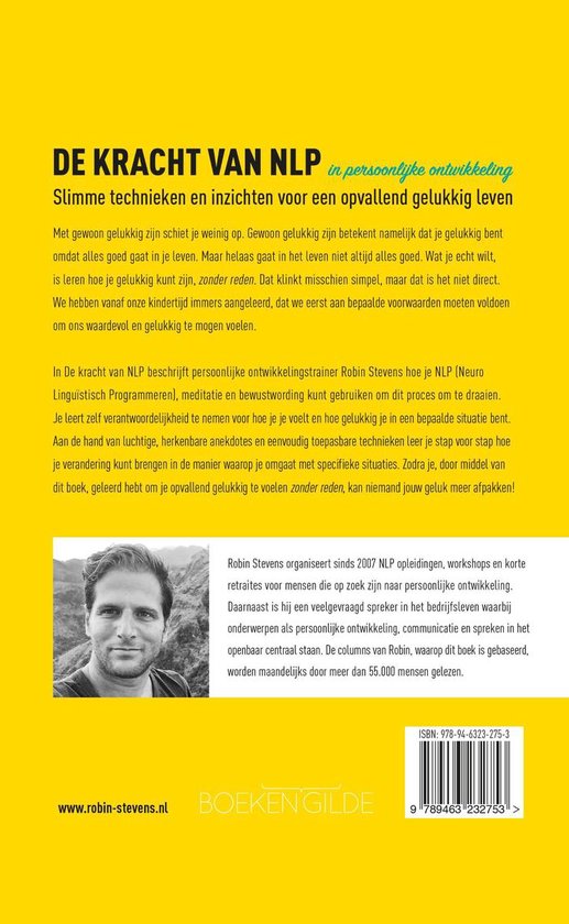 Portret van Robin Stevens, auteur van 'De Kracht van NLP', in een grijs pak en blauw shirt.