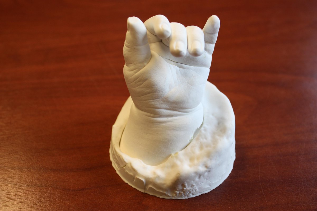 SAM Kids Bodycasting Set | De enige echte | voor het afvormen van minimaal 3 kinderhanden | Gips beeldje | complete set | Bekend van televisie | De beste kwaliteit gips en Gel — afbeelding 5