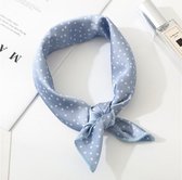 Stijlvolle Sjaal Lichtblauw stip - Licht Blauw - Hoofdband - Sjaaltje - Bandana - Haarband | Stip - Polkadot - Dots| Prachtige glans | Chique om nek of aan tas!