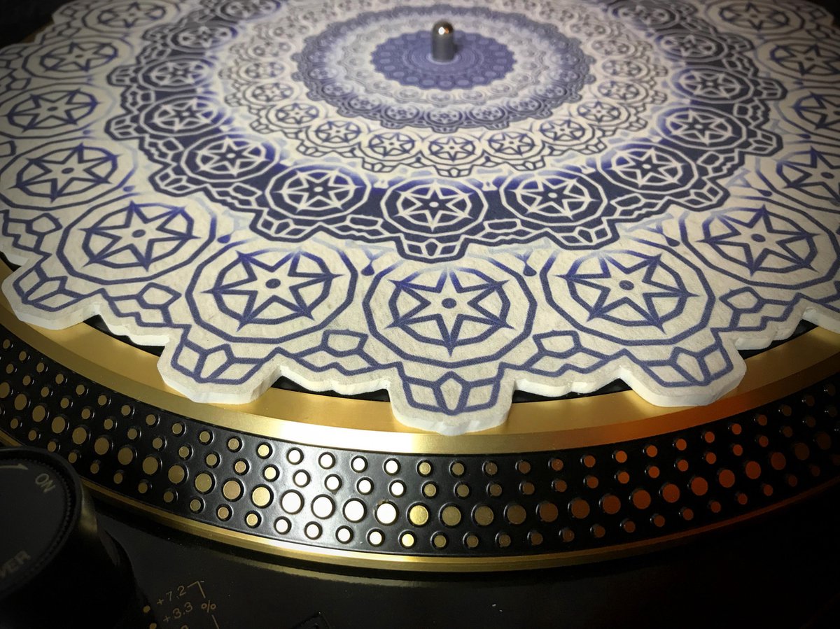 Animated Turntable Slipmat “Geometric Delft”