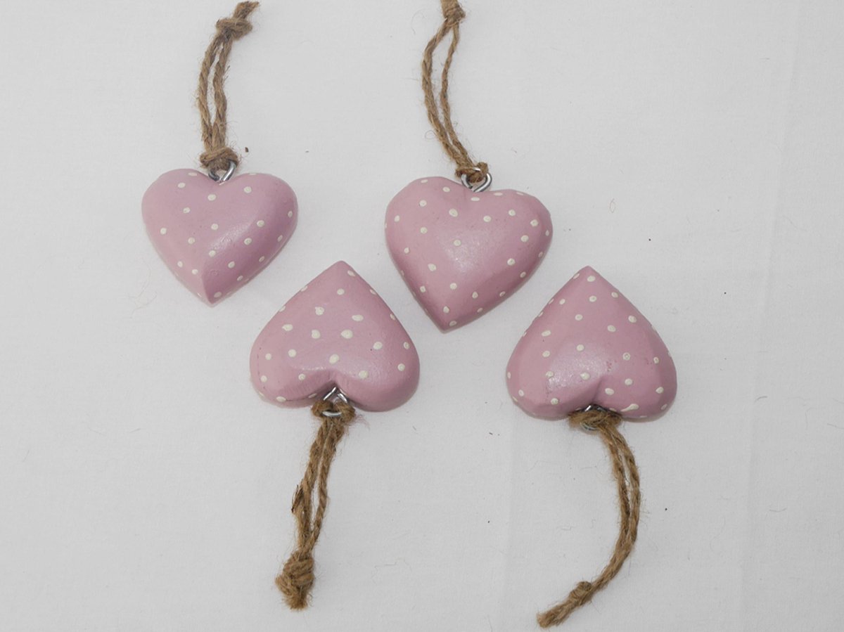 Houten hartje met touwtje-Sleutel hanger- Hartje tafeldecoraie-**4 stuks **