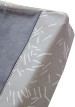 Petit Juul - Aankleedkussenhoes - 42-46 x 72-75 - Grey confetti/Oud blauw