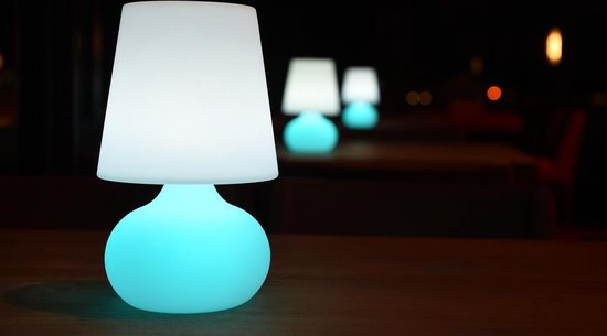 rib leiderschap te veel LED Draadloze Tafellamp voor Buiten - RGB met Afstandbediening - IP65 - Met  accu | bol.com
