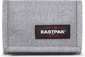 Grijze Eastpak portemonnee met het Eastpak logo op de voorkant.