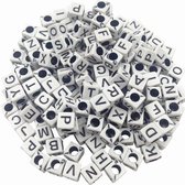 500 stuks alfabet kralen vierkant wit