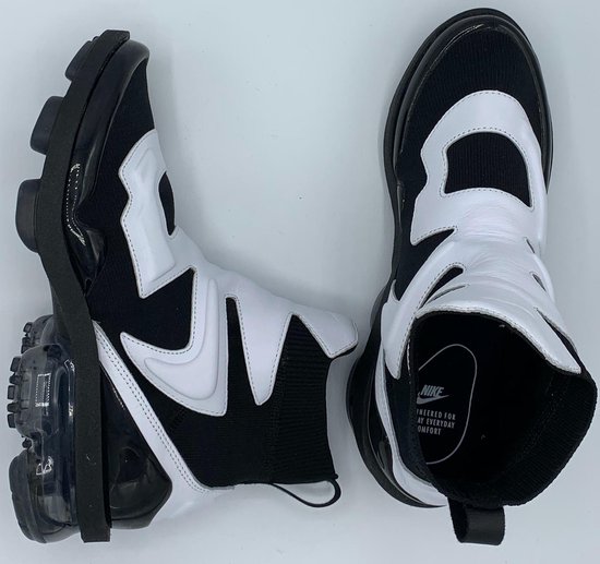 nike vapormax light ii