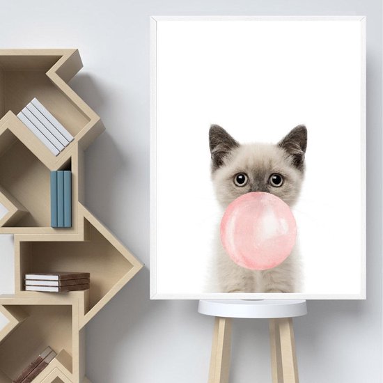 Postercity - Design Canvas Poster Poesje/Kitten met Roze Kauwgom / Kinderkamer / Muurdecoratie / 40 x 30cm / A3