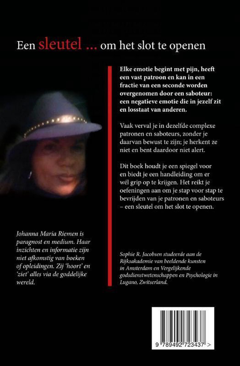 Achterkant van het boek 'Een sleutel ... om het slot te openen' met portret van Johanna Maria Riemen en tekstuele beschrijving van de auteurs.