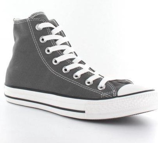 Hoe vallen Converse All Stars? Zo koop je de juiste maat!
