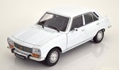 Peugeot 504 Sedan 1975 Wit 1-18 Welly