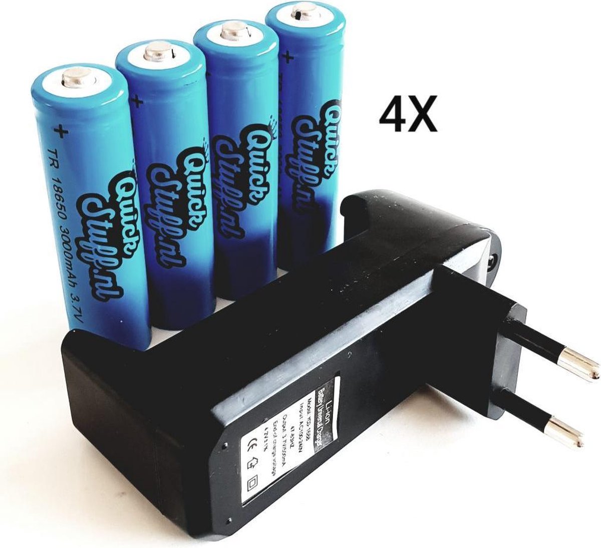 4x Quickstuff 18650 batterijen plus oplader COMBIPACK | bol.com