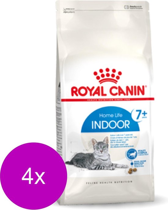 4x Royal Canin Indoor 7+ kattenvoer zakken. Witte zak met rode kroonlogo en afbeelding van grijze kat.