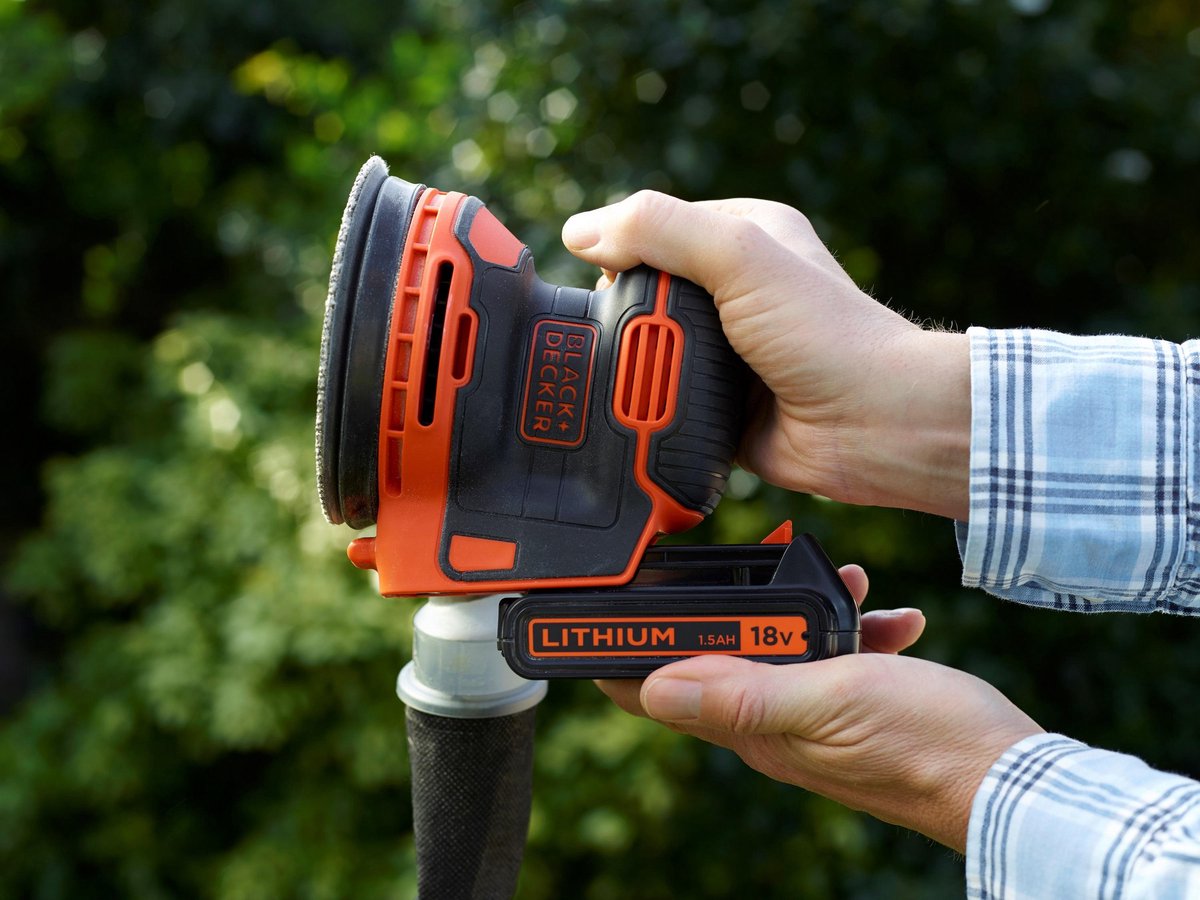 BLACK+DECKER 18V excentrische Schuurm. zonder accu en lader - BDCROS18N-XJ – foto 7