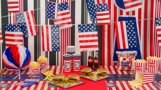 Folat - PE Tafelkleed USA Party (130 x 180cm) - Folat Party Products