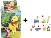 Disney Winnie the Pooh dekbedovertrek ledikant maat 90x140cm + muurstickers