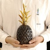 Ananas Kunst - Keramiek - Zwart Goud - maat M 30X10 CM - Decoratie Woonkamer - Woonaccesoires