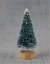 6x Kerstdorp onderdelen miniatuur boompjes met sneeuw 7,5 cm - Kerstdorpje - kerstboompjes