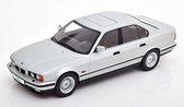 BMW 5-Series (E34) - 1:18 - Modelcar Group