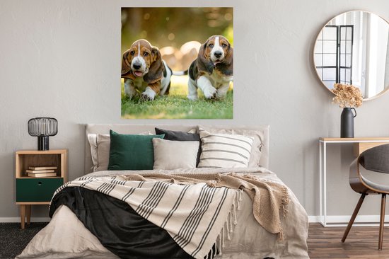 Poster Chiots courant dans l'herbe - 100x100 cm XXL