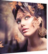 Vrouw met bladeren - Foto op Dibond - 40 x 40 cm