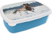 Broodtrommel Blauw - Lunchbox - Brooddoos - Paard - Sneeuw - Winter - 18x12x6 cm - Kinderen - Jongen