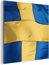 Wanddecoratie Metaal - Aluminium Schilderij Industrieel - Close-up van de vlag van Zweden - 90x90 cm - Dibond - Foto op aluminium - Industriële muurdecoratie - Voor de woonkamer/slaapkamer
