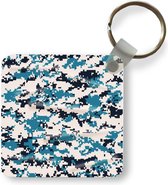 Sleutelhanger - Blauw met wit camouflage patroon - Plastic - Rond - Uitdeelcadeautjes