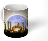 Mok - De letters van Halloween verlicht door de volle maan in een tekening - 350 ML - Beker