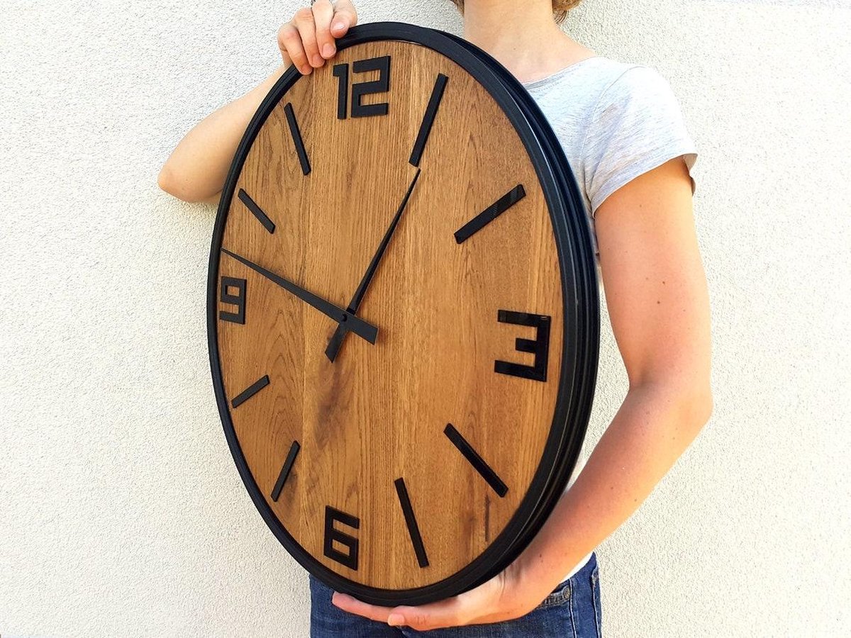 Maxstar Wandklok Op Batterijen, Stil Geen Tikkend Modern Rustiek Metaal Rond Klokje Klein voor Woonkamer/Slaapkamer/Kantoor/Keuken/Boerderij Woningdecoratie-14 Inch(Bruin-Hout