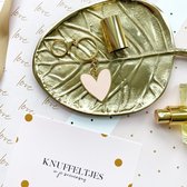 Stationery & Gift | Sleutelhanger met een hart van goud | & Tashanger | 13 cm | Metaal | Roze